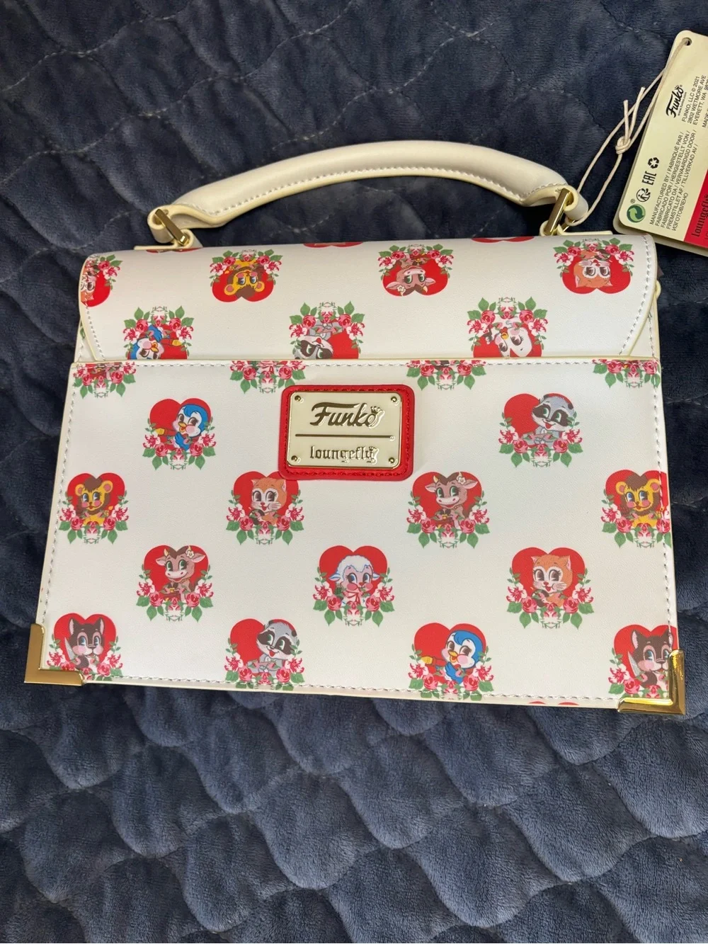 Loungefly Funko White Satchel with Red Heart Turn-Lock NWT